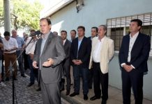 Bordet firmó el convenio para el dragado del puerto de Diamante que lo convertirá en estación de ultramar