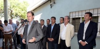 Bordet firmó el convenio para el dragado del puerto de Diamante que lo convertirá en estación de ultramar