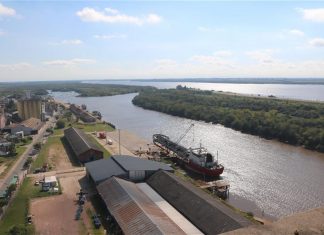 El puerto de Concepción del Uruguay en Diario La Nación