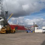 El «Provincias Unidas» cargó arroz y pollos para exportar a Rusia y China