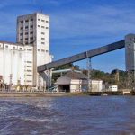 Un nuevo buque arribó al puerto de Diamante