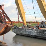 Limpian el sector de ingresos para buques en Puerto Ibicuy