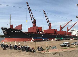 Mientras carga el Calypso se espera la llegada de otro buque para la semana que viene