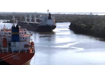 Zarpó el Lefkada tras finalizar la carga de arroz a granel en el puerto de Concepción del Uruguay