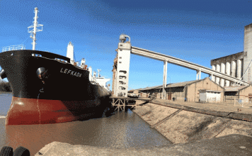 Ingresó el granelero Lefkada al Puerto de Concepción del Uruguay