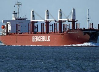 Llega el primer buque del año al puerto de Concepción del Uruguay