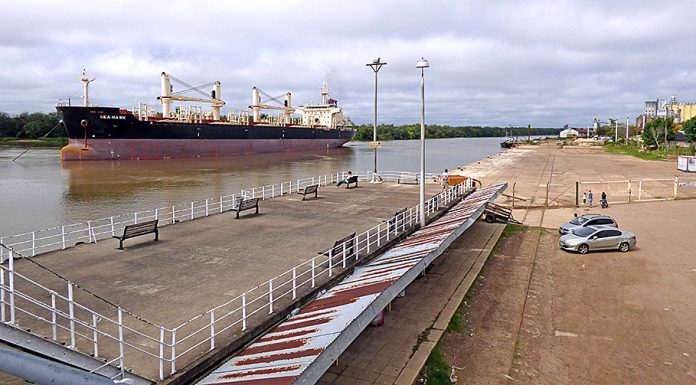 Ingresó el «Sea Hawk» a horas de haber zarpado el “Dvadesetprvi Maj”
