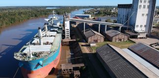 Amarró el Nordic Stavanger para cargar arroz a granel para Costa Rica