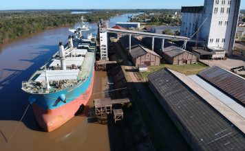 Amarró el Nordic Stavanger para cargar arroz a granel para Costa Rica