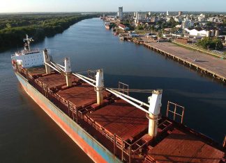 Ingresó un nuevo buque al puerto local y se pide evitar en el tránsito por Av. Paysandú