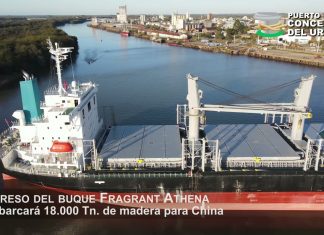 El Fragrant Athena ingresó al puerto de Concepción del Uruguay