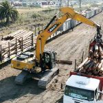 Puerto de Concepción del Uruguay: Dos buques en una semana, madera por tren, y barcazas con granos