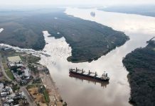 Llegaron dos buques al puerto de Concepción del Uruguay