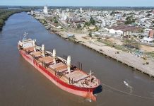 Tres buques con operaciones en el puerto de Concepción del Uruguay