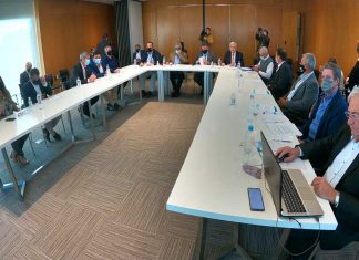 Comunidades de la región del río Uruguay gestionan por contenedores para exportación