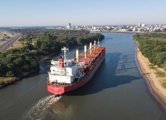 Llegó el segundo buque del año al puerto de Concepción del Uruguay