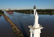 Zarpó un buque cargado e ingresó otro para exportar desde los puertos entrerrianos