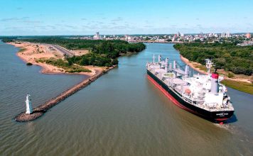 Llegan tres buques para cargar en puertos entrerrianos