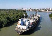 Un nuevo buque ingresó al puerto de Concepción del Uruguay