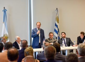 Bordet encabezó la firma del dragado del río Uruguay y destacó el impulso a la producción y las exportaciones