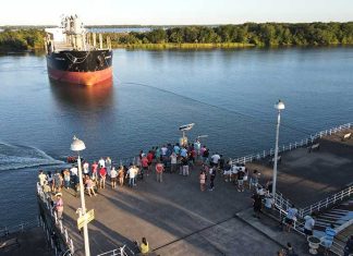 Zarpó un buque e ingresó otro al puerto de Concepción del Uruguay