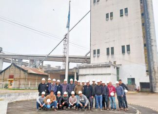 Estudiantes de ingeniería de la UTN recorrieron las instalaciones del Puerto