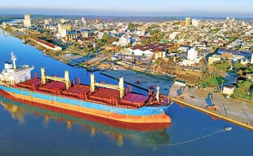 Ingresan dos buques para exportar desde Concepción del Uruguay