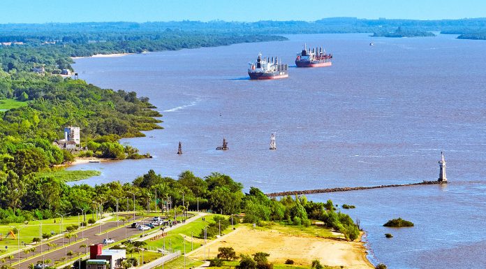 El puerto operó con tres buques en 15 días