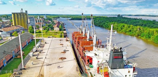La provincia dictó la conciliación obligatoria en el conflicto portuario de Concepción del Uruguay