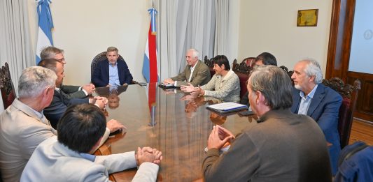 Frigerio se reunió con autoridades de ACA para analizar inversiones y logística productiva en la provincia