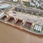 El puerto diversifica sus cargas, suma exportaciones y genera más trabajo