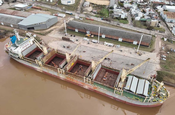 El puerto diversifica sus cargas, suma exportaciones y genera más trabajo