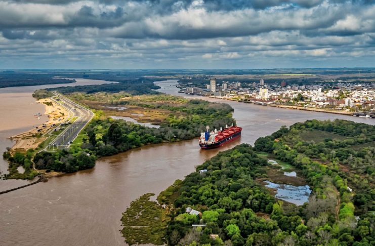 Ingresó otro buque al puerto y comenzó una nueva exportación desde Concepción del Uruguay